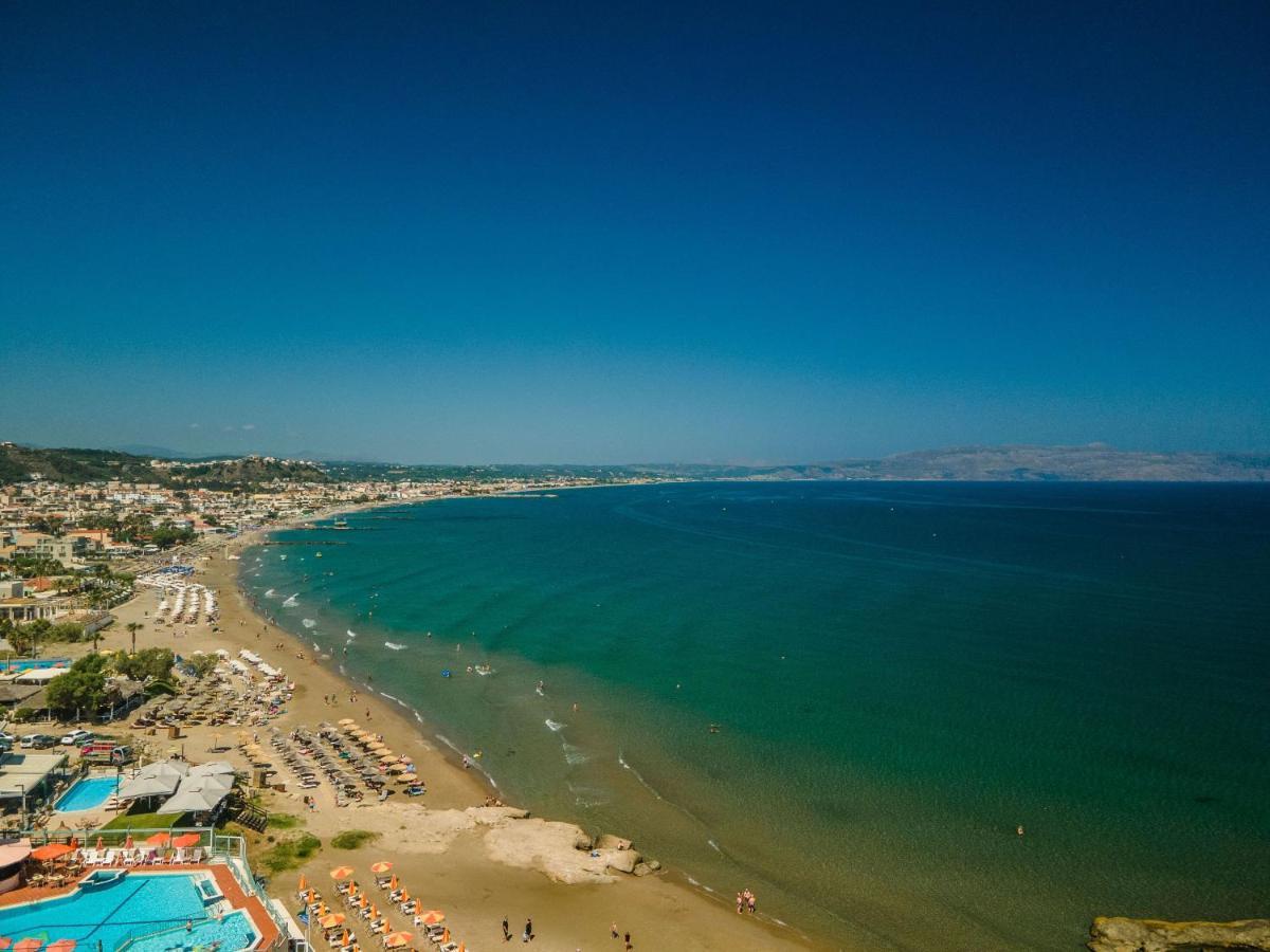 Manos Beachside Apartments Агия-Марина Экстерьер фото
